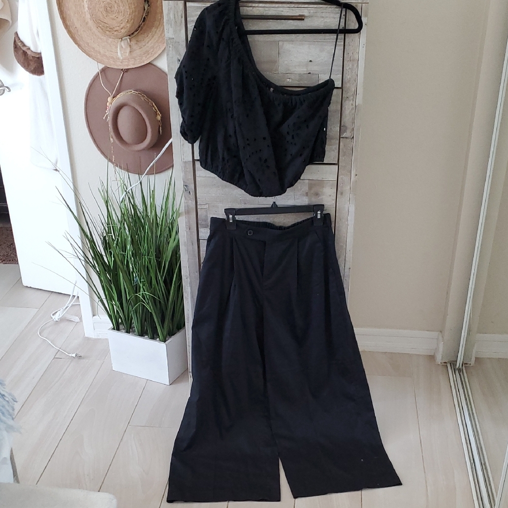 Banana Republic Black Wide Leg Pants